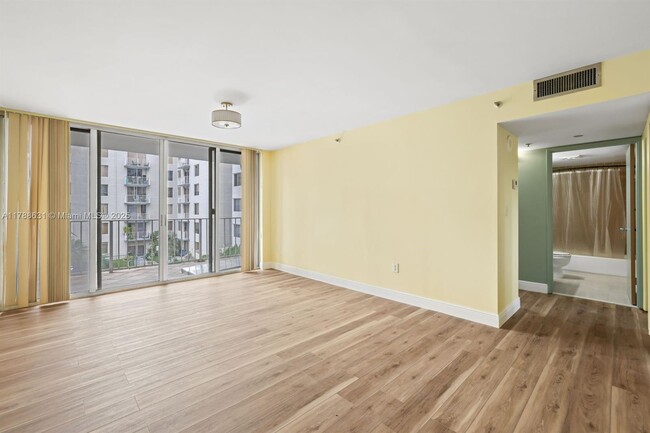 Foto del edificio - 1700 NW N River Dr