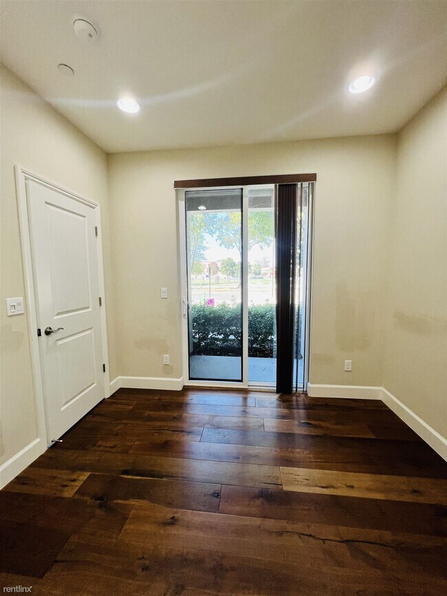Building Photo - 4 br, 2.5 bath House - 5840 West Las Posit...