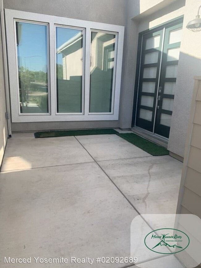 Foto del edificio - 4 br, 3 bath House - 2483 Valverde Dr