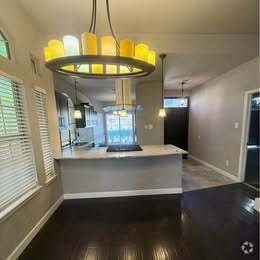 Building Photo - 9128 Cumberland Dr
