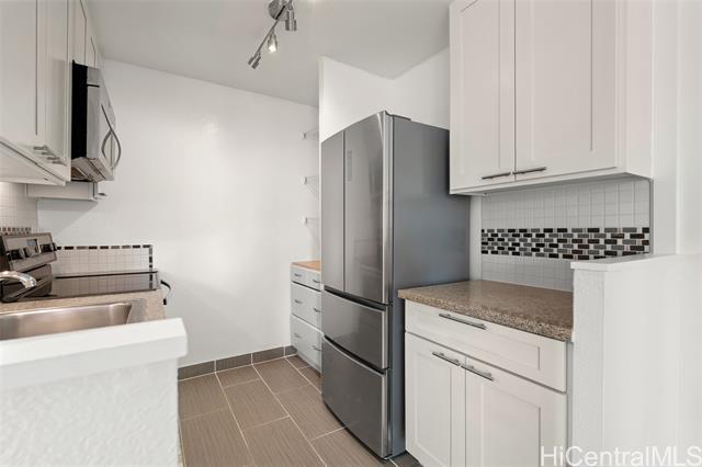 Building Photo - 2092 Kuhio Ave.