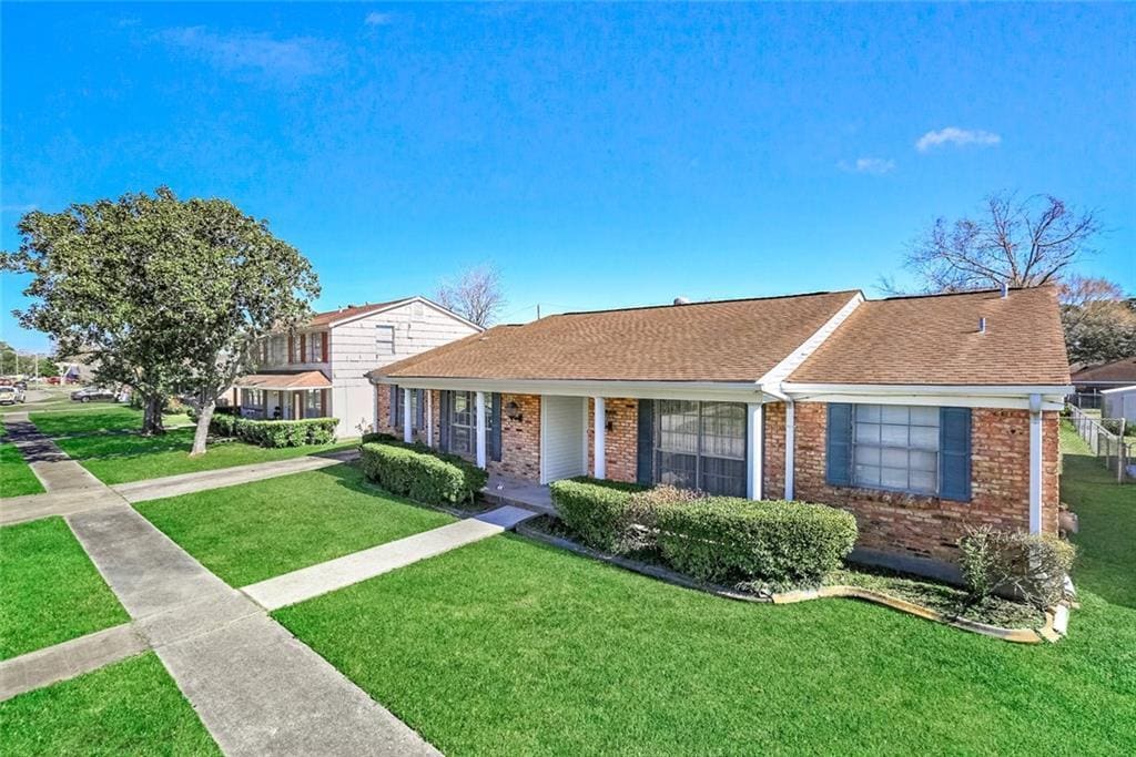 Building Photo - 3548 River Oaks Dr