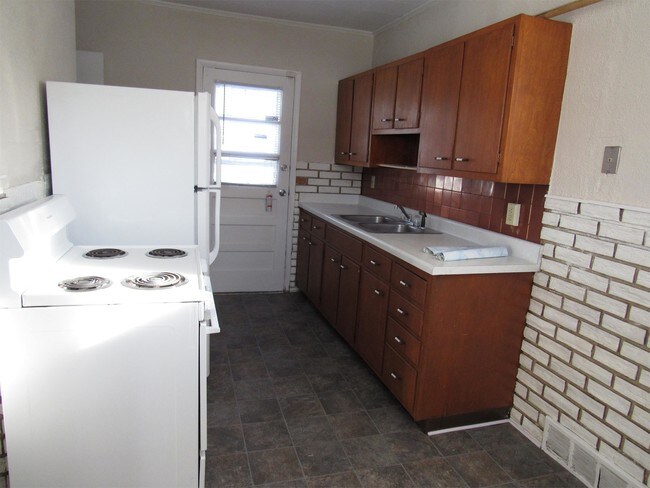 Foto del edificio - 1744 S Twyckenham Dr