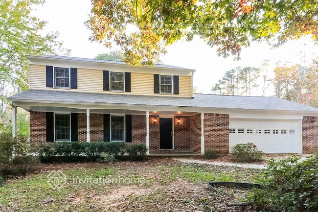 Building Photo - 2550 Raintree Way NE