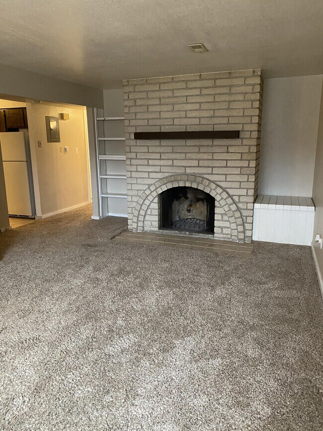 Building Photo - 3061 Reed Ave