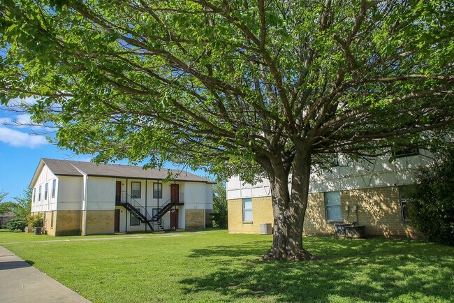 Building Photo - 2609 US-82
