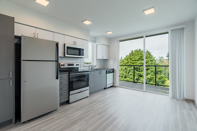 Building Photo - mn7011