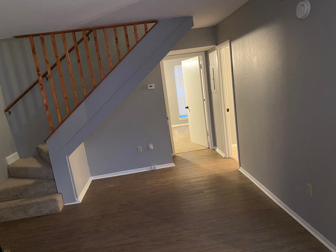 900 Mountain Creek Rd Unit F83, Chattanooga, TN 37405 Condo for Rent