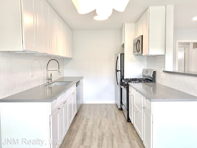 Foto del edificio - 4808-4816 August St