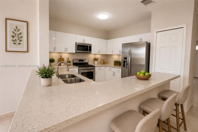 Foto del edificio - 935 SW 154th Path