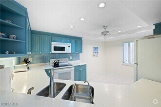 Building Photo - 565 Beachwalk Cir