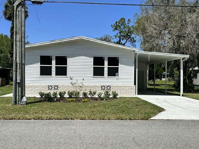 Building Photo - 1 Whitefeather Ln