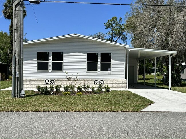 Foto del edificio - 1 Whitefeather Ln