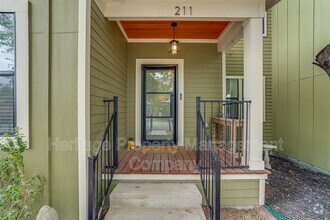 Building Photo - 211 Gibson