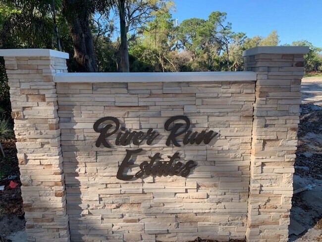 Foto del edificio - Like new 3/2/2 in small Bradenton community
