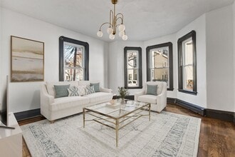 Building Photo - 8-10 Carlton St