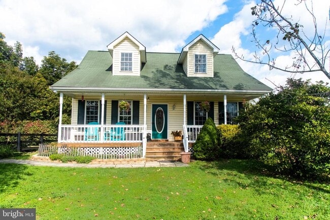 Building Photo - 1455 Redbud Rd