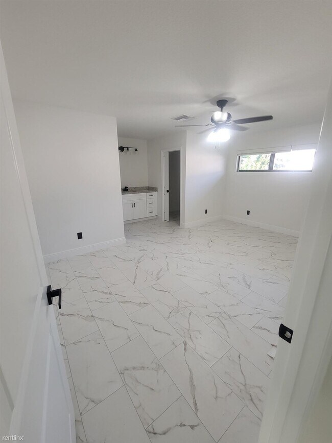 Foto del edificio - 4 br, 2 bath House - 3373 Bermuda Road