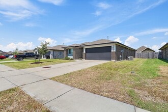 Building Photo - 14819 Cold Water Dr