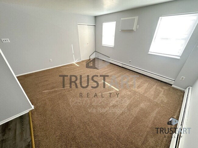 Building Photo - 6022 Hegerman St