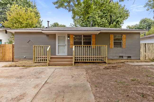 Photo - 505 S 3rd St House