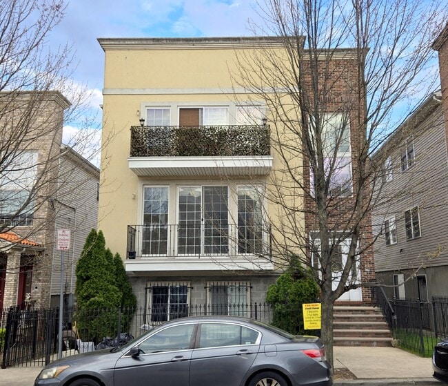 Building Photo - 157 Manchester Pl
