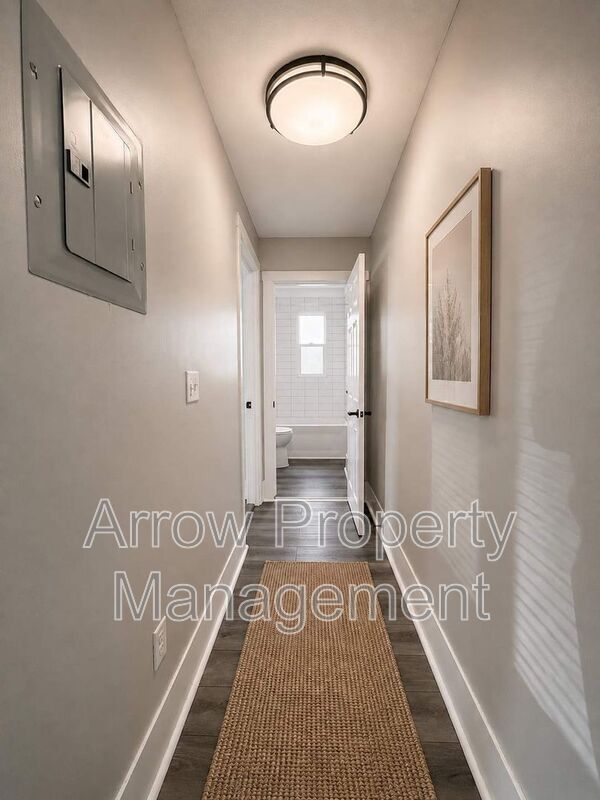 Building Photo - 926 A