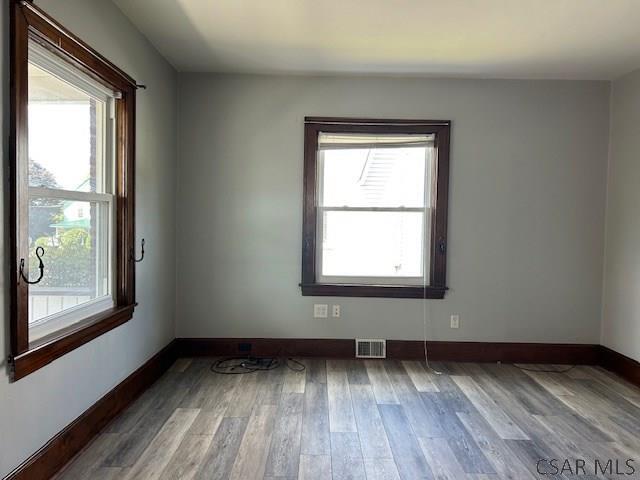 Foto del edificio - 407 Somerset Ave
