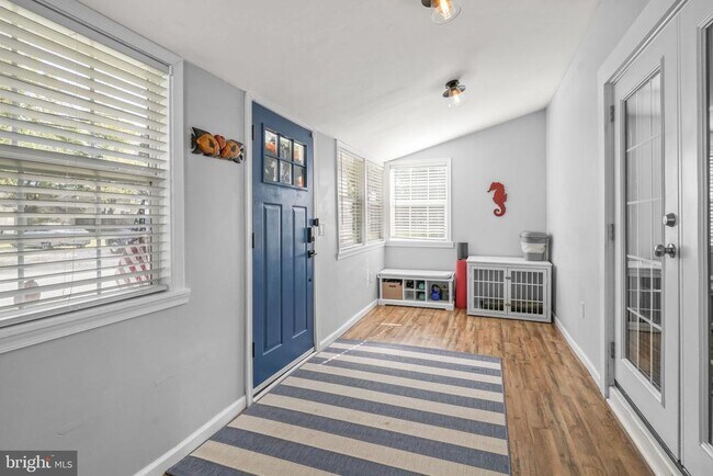 Building Photo - 6032 Melbourne Ave