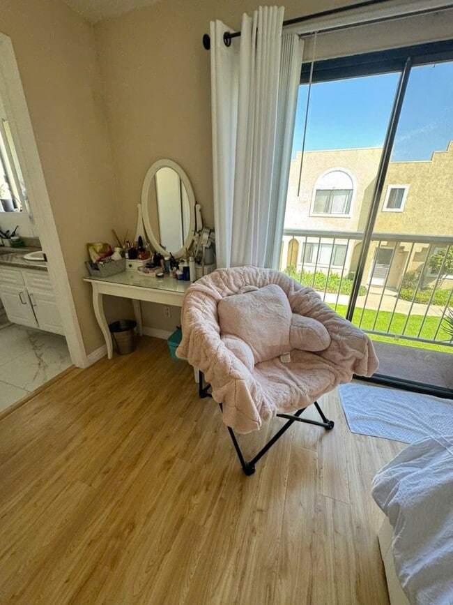 Foto del edificio - 9155 Pacific Ave