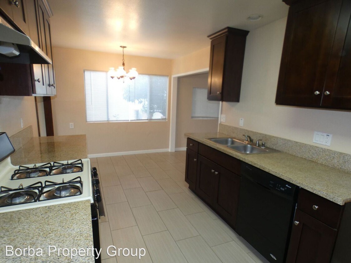 Primary Photo - 3 br, 2 bath House - 12209 186th St.
