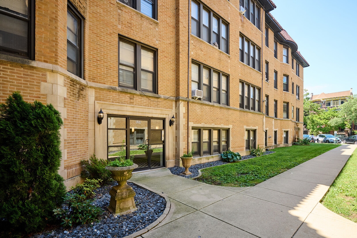 Foto principal - 5459 S Everett Ave
