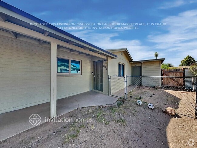 Building Photo - 813 E Alice Ave