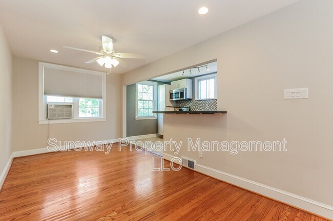 Building Photo - 241 Westpark Ln