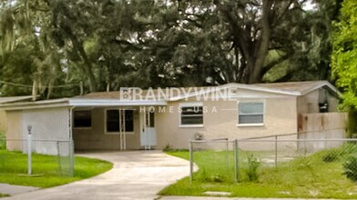 Building Photo - 2402 E Bougainvillea Ave