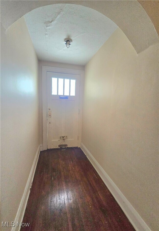 Foto del edificio - 1617 Maple Ave