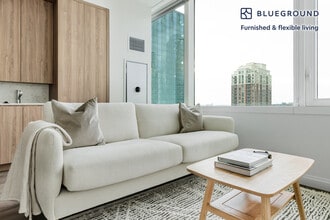 Building Photo - 1000 S Michigan Ave