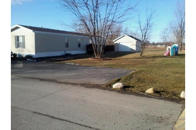 Building Photo - 4401 S County Road 00 EW