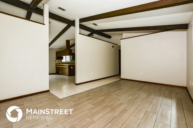 Building Photo - 4020 Park Ave