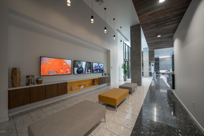 Foto del edificio - 100 W Portland St