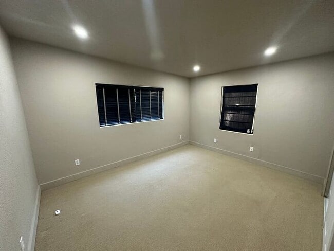 Foto del edificio - Half a Duplex in the heart of Downtown Orlando!
