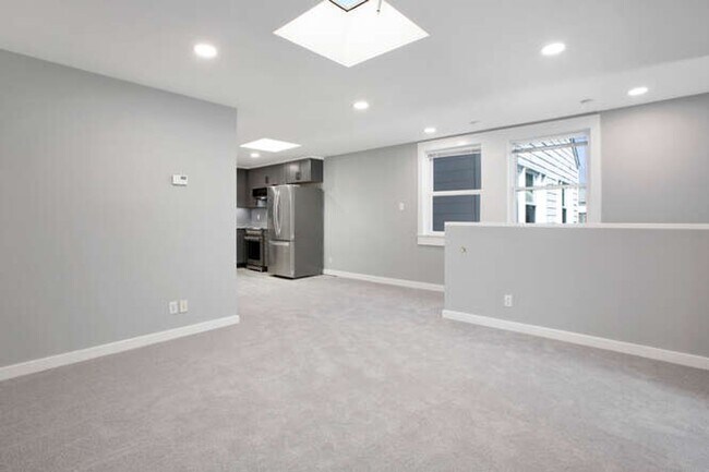 Foto del edificio - Charming & Bright 1 bedroom Unit in Sausal...