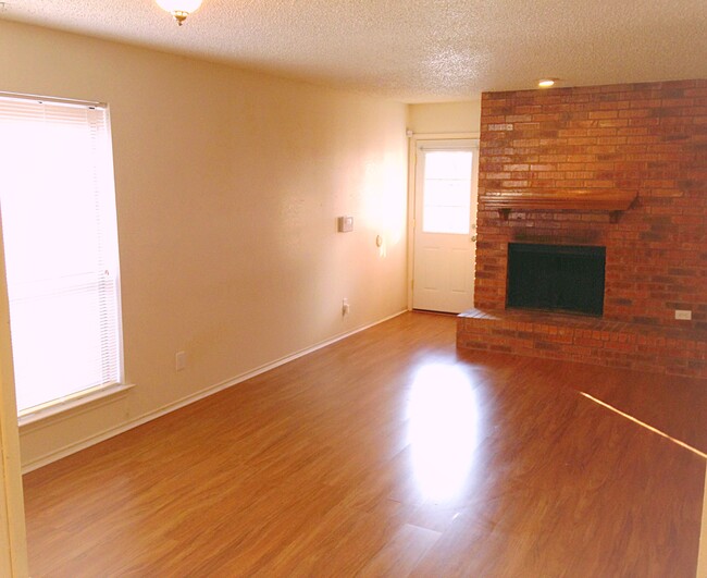 Living Room Area - 1913 Spindletop Dr