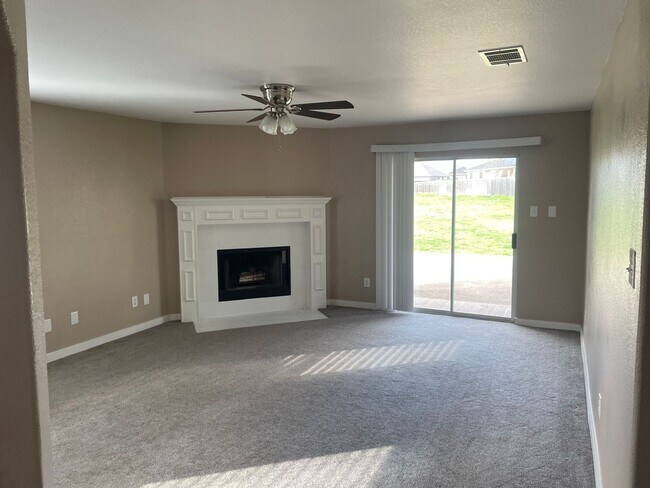 Foto del edificio - 4 BEDROOM, COMMUNITY POOL, BELTON ISD