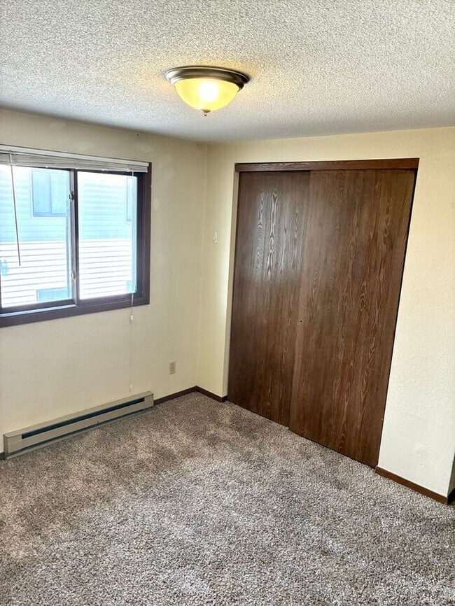 Foto del edificio - Cozy 2 Bed/1 Bath Apartment in North Lovel...