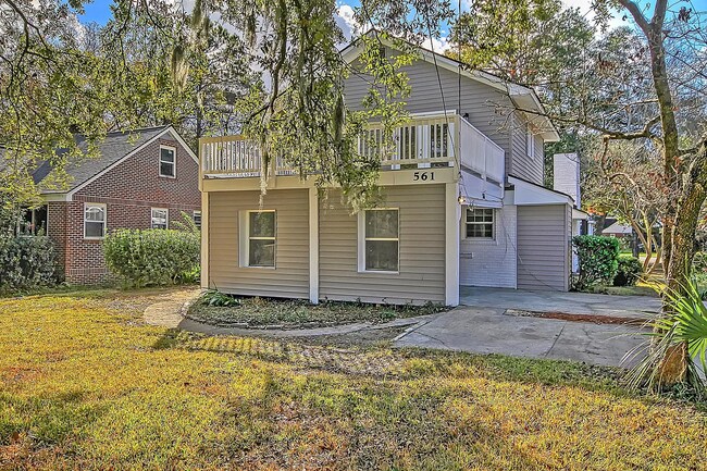 Building Photo - 561 Saint Andrews Blvd