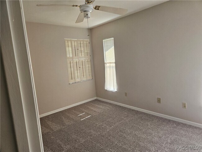 Foto del edificio - 385 E Hartford St