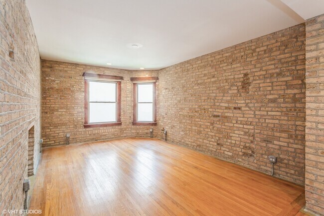 Building Photo - 136 Clyde Ave