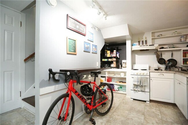 Foto del edificio - 117 Culver Rd