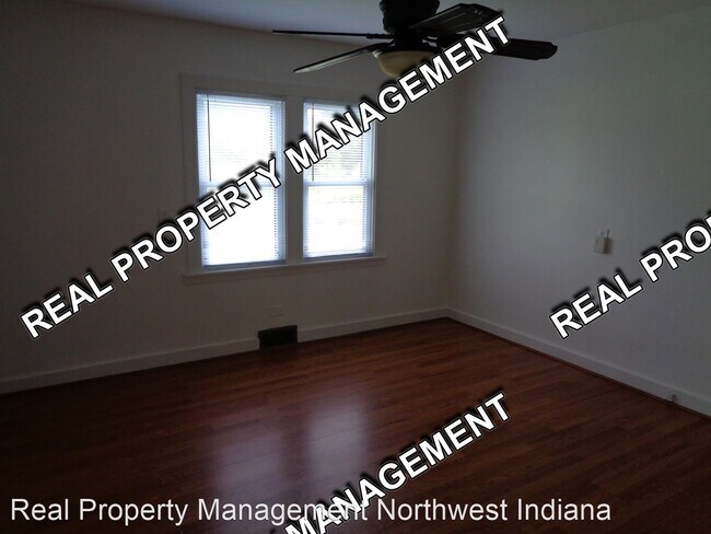 Building Photo - 2 br, 1 bath House - 394 E. State Road 2